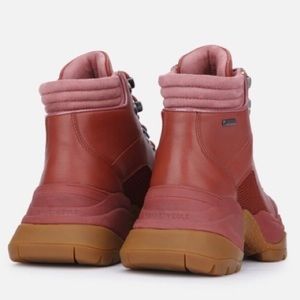 Kenneth Cole boots new